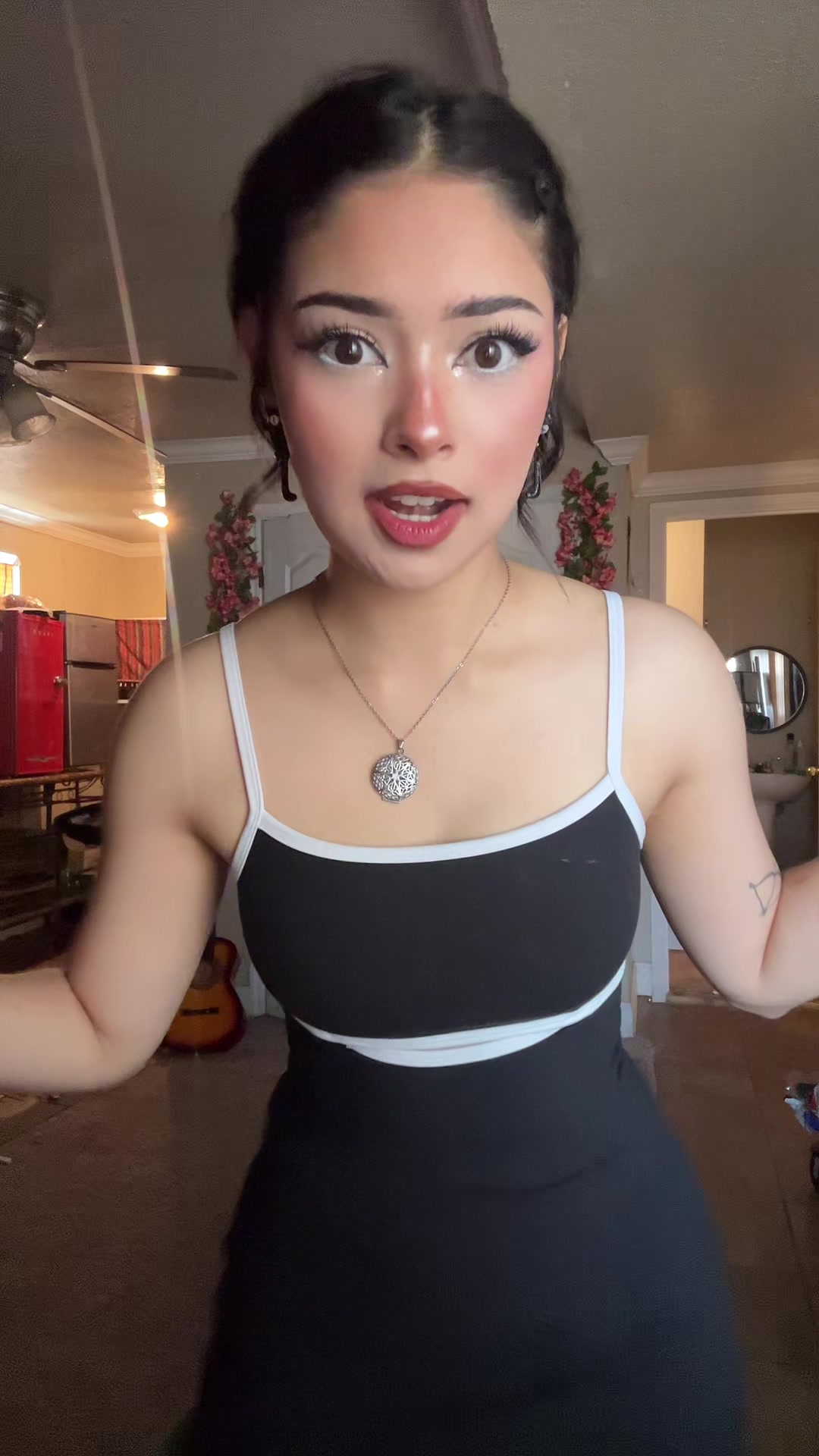 @hi