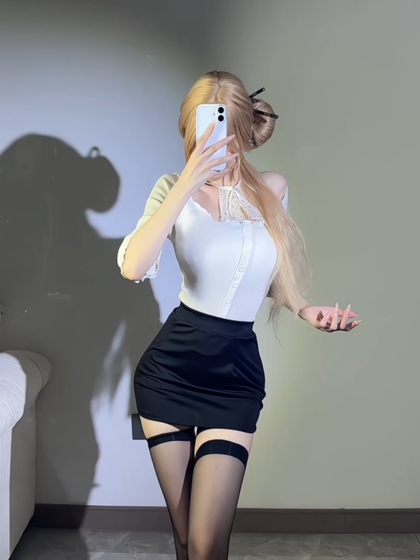 @Noir&eacute;Luna