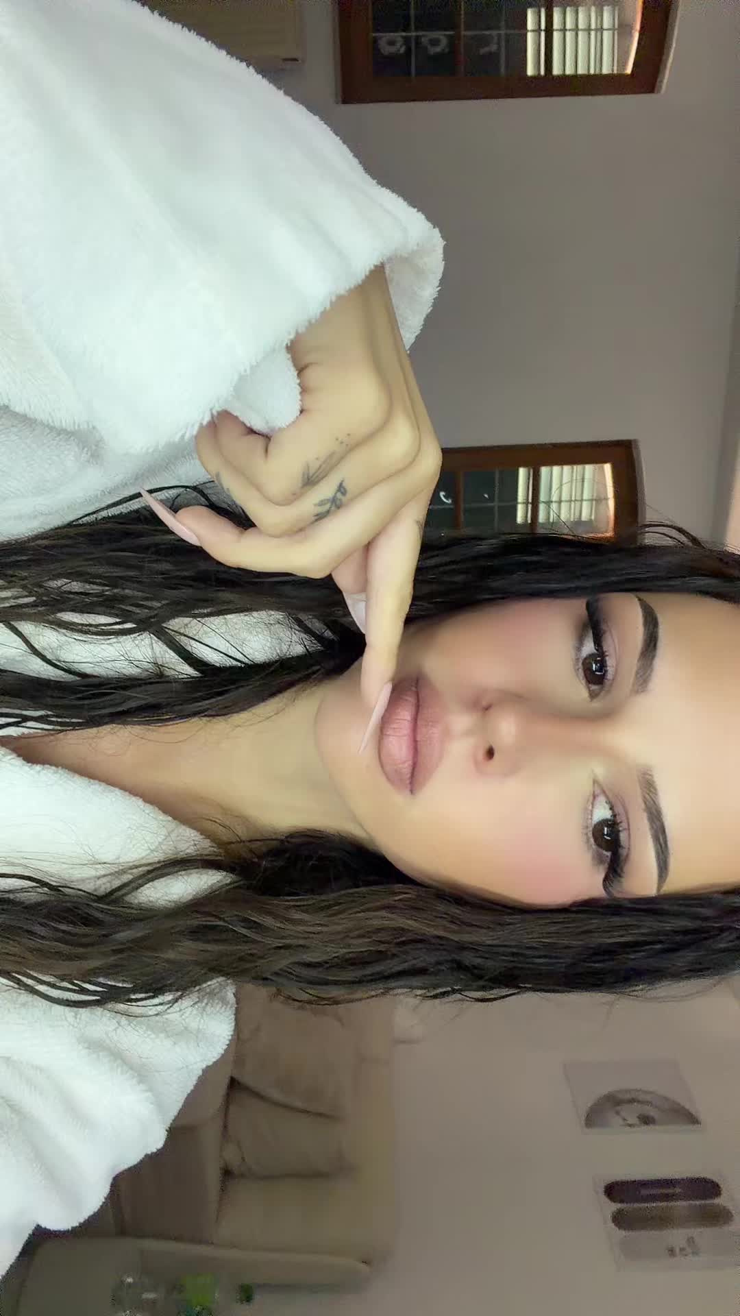 @viktoria🍒