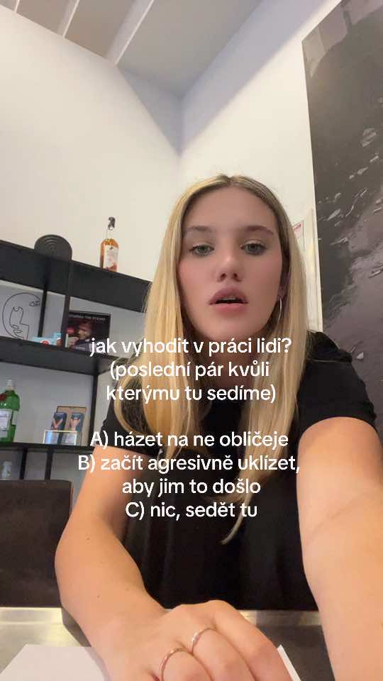 @Karen Ujčíková