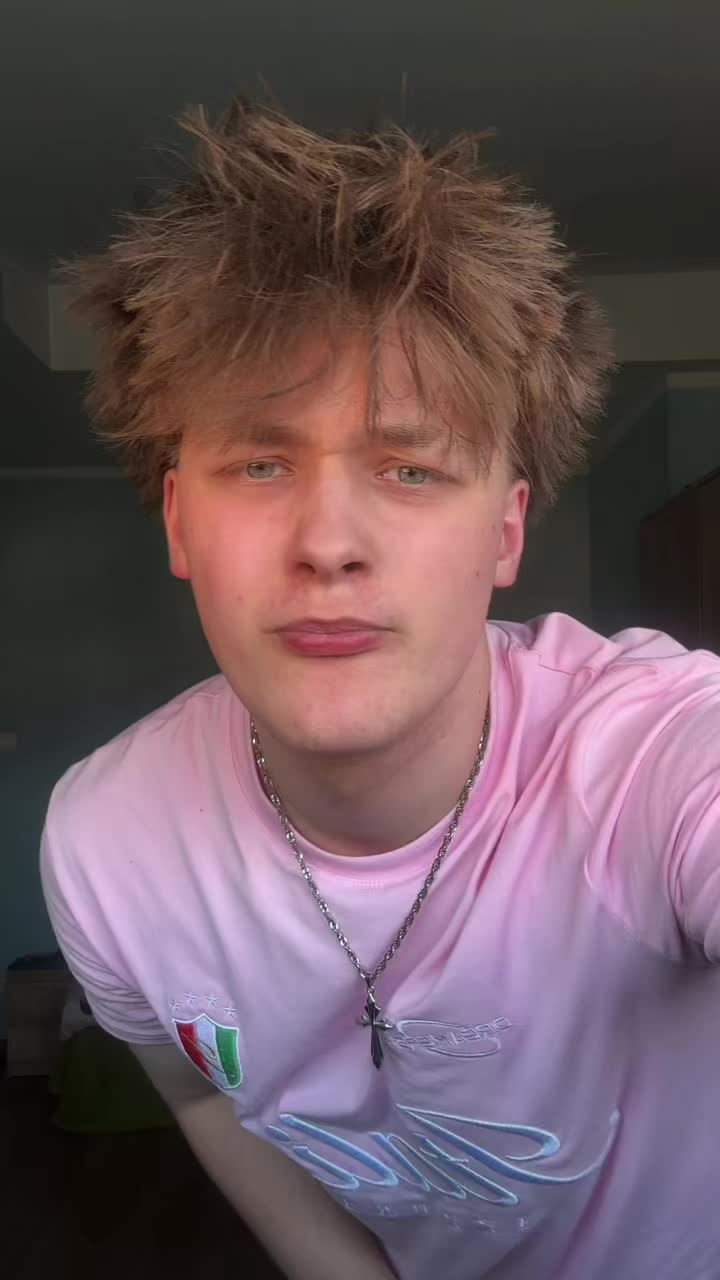 @redrosetroy
