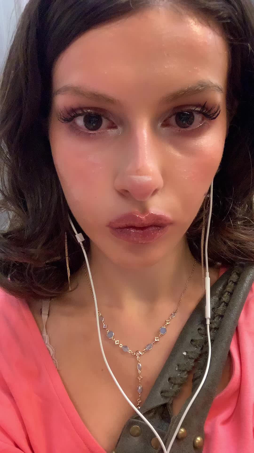 @Mina