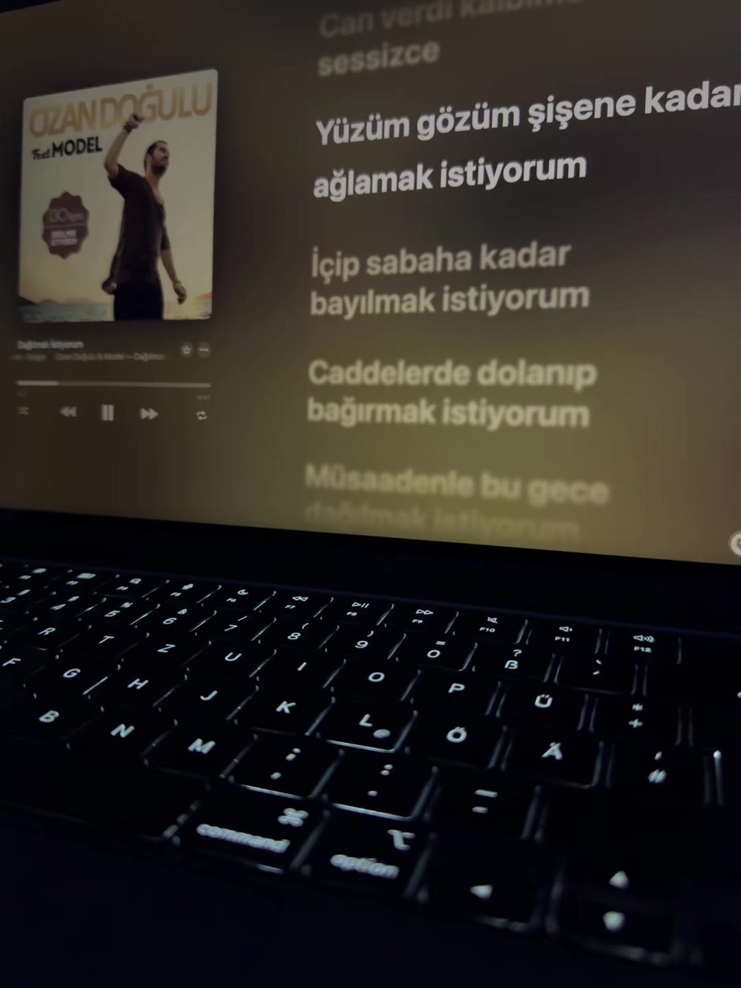 @🎶