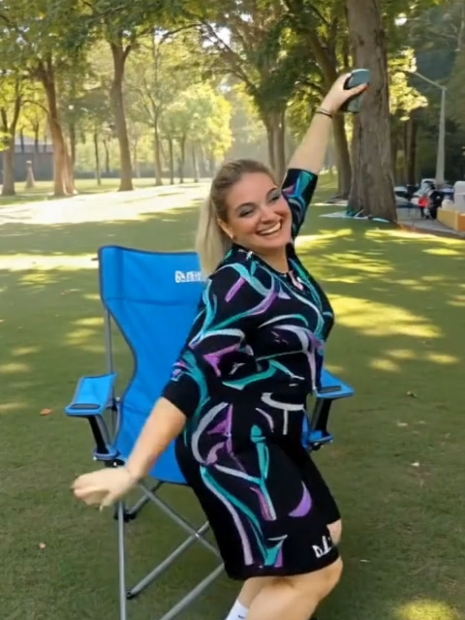 @AnnaCrow