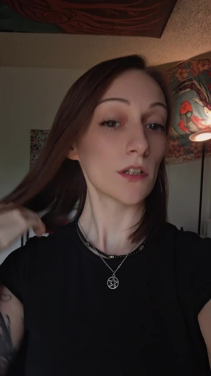 @Wrong_Bitch😈