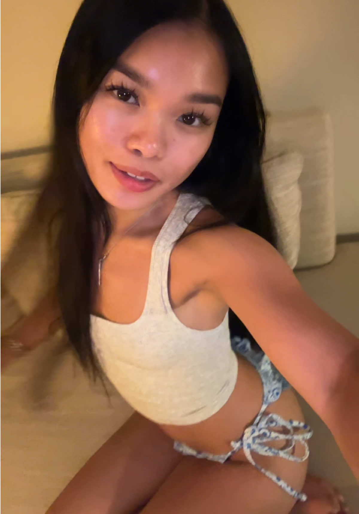 @chloe🦦