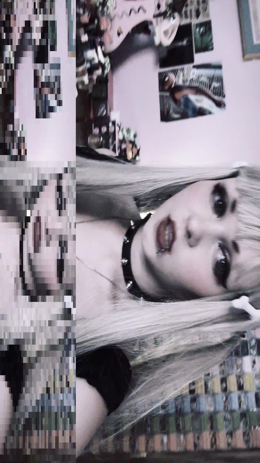@Moxx