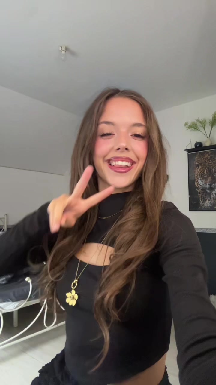 @emou🍒