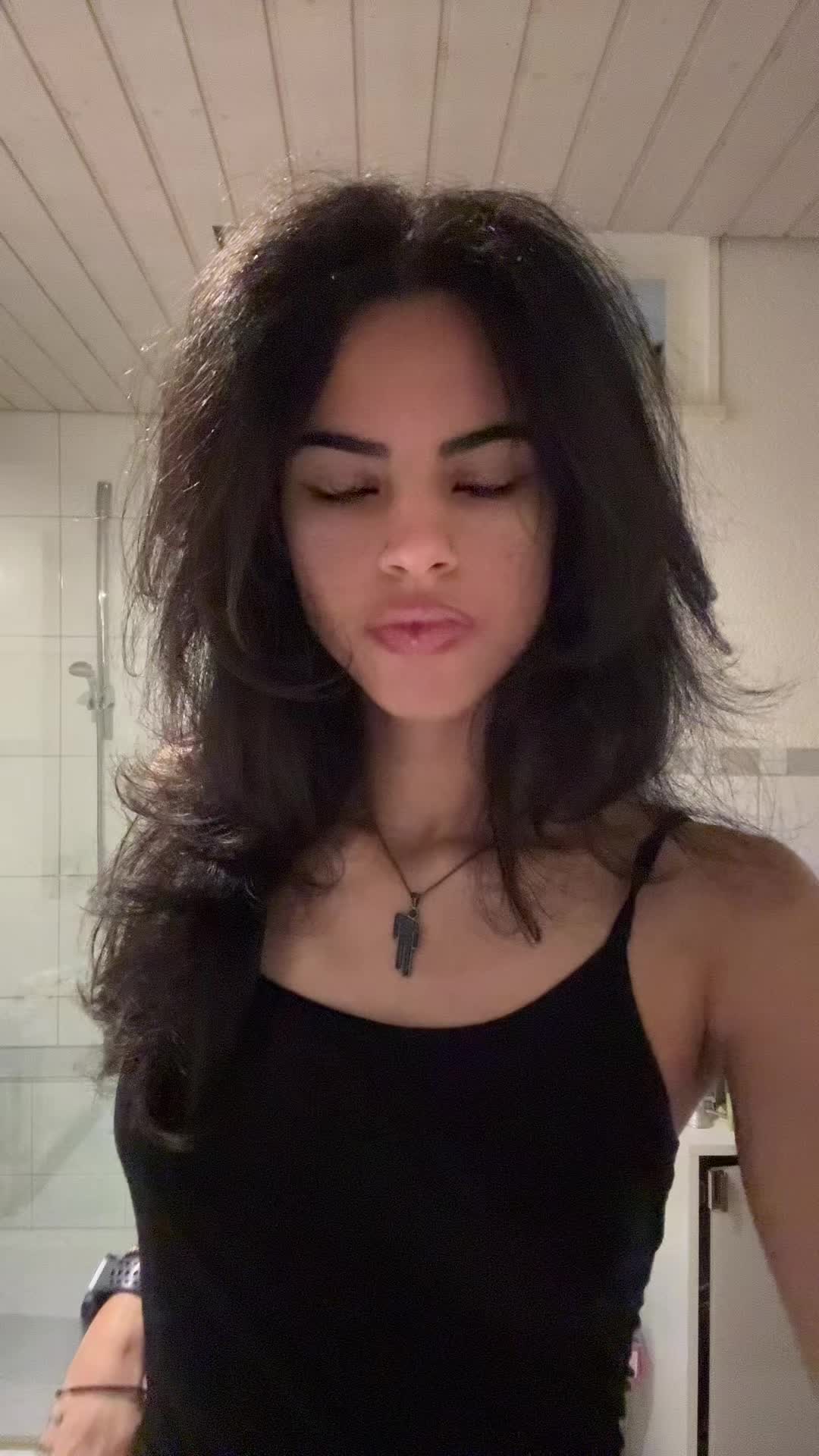 @Thaís