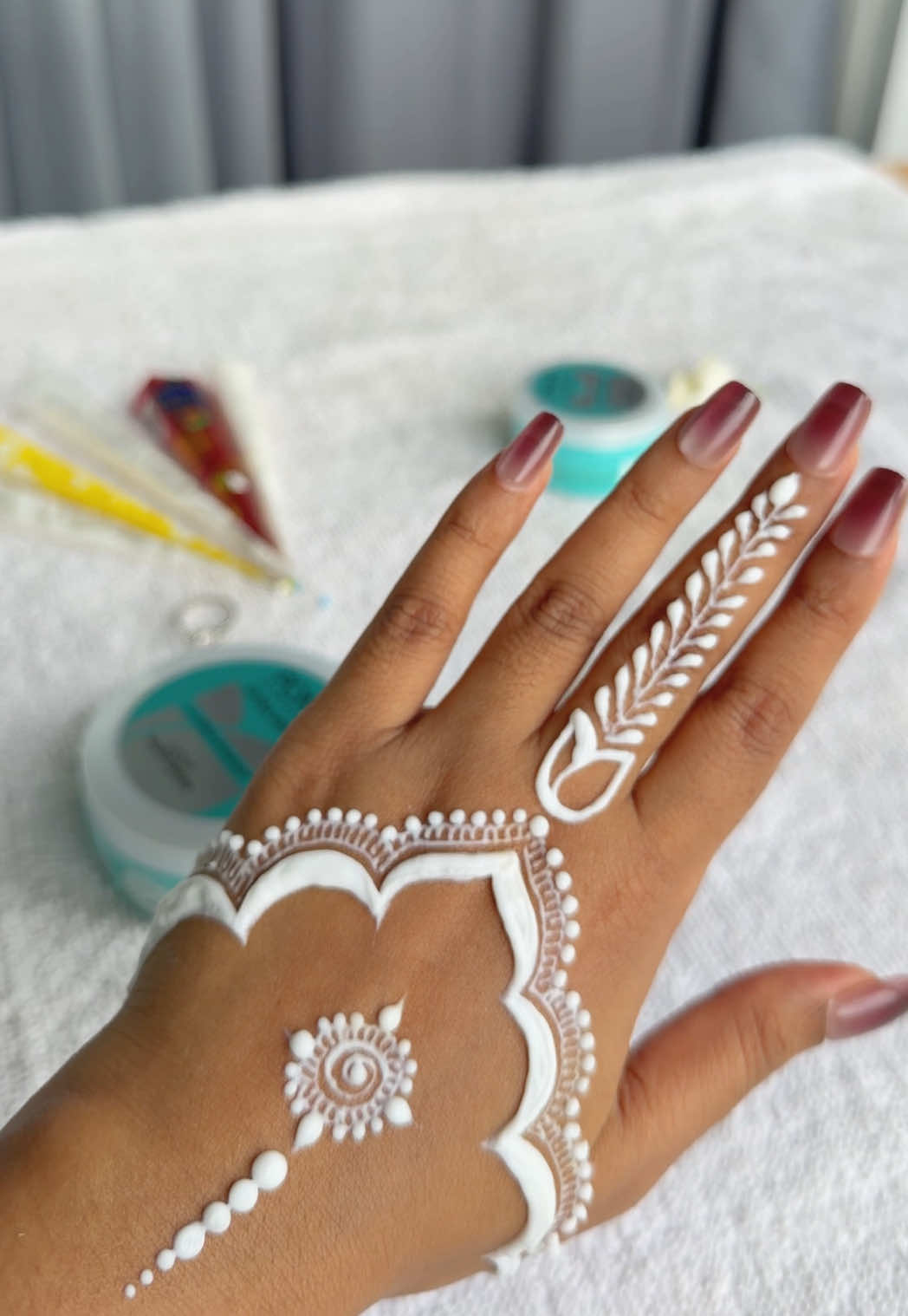 @Henna Artistry By Nowrin