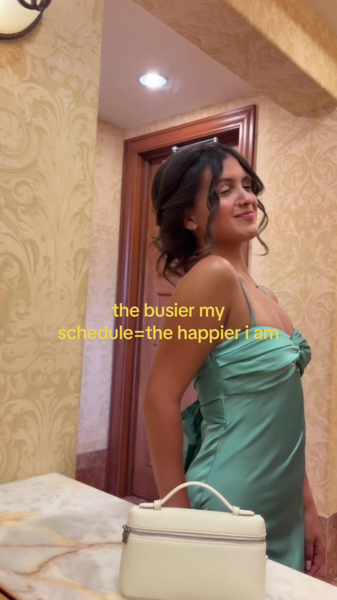 @🍨