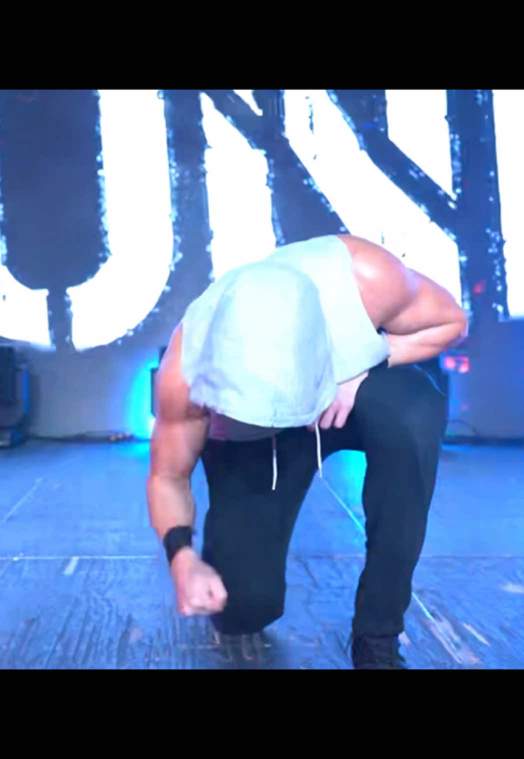 @GraysonWallerWWE
