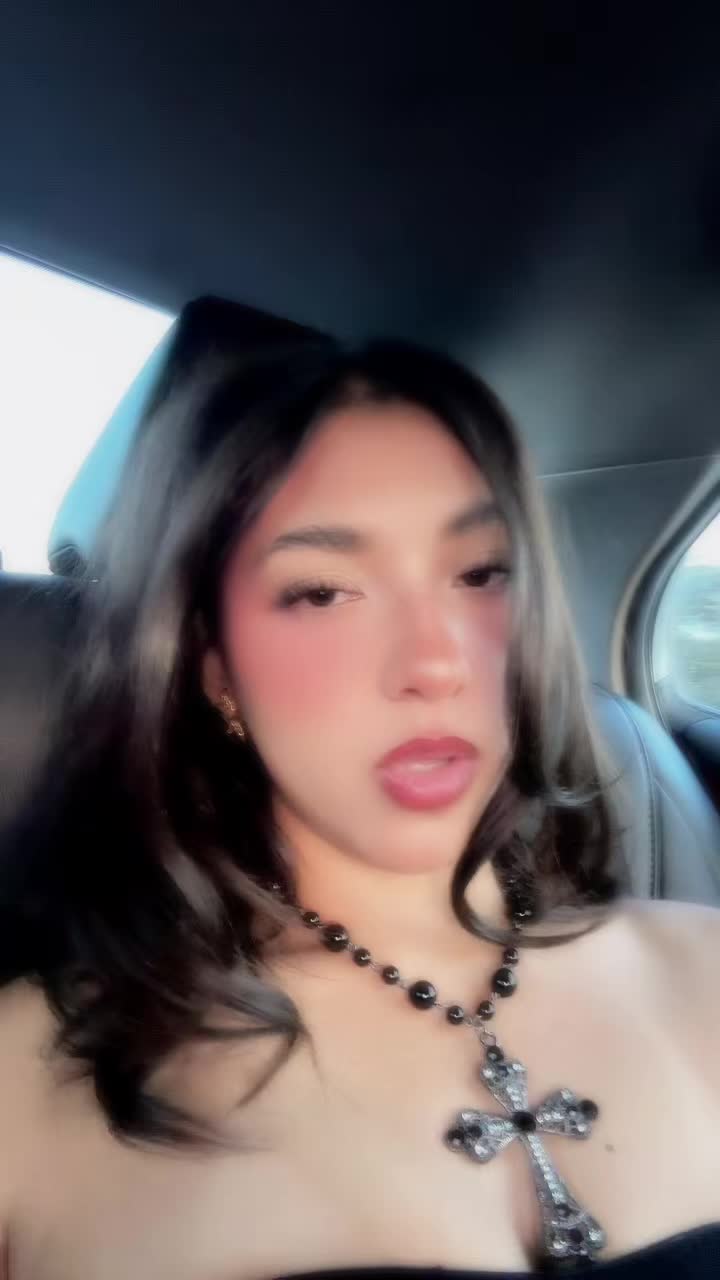 @Janelyyy