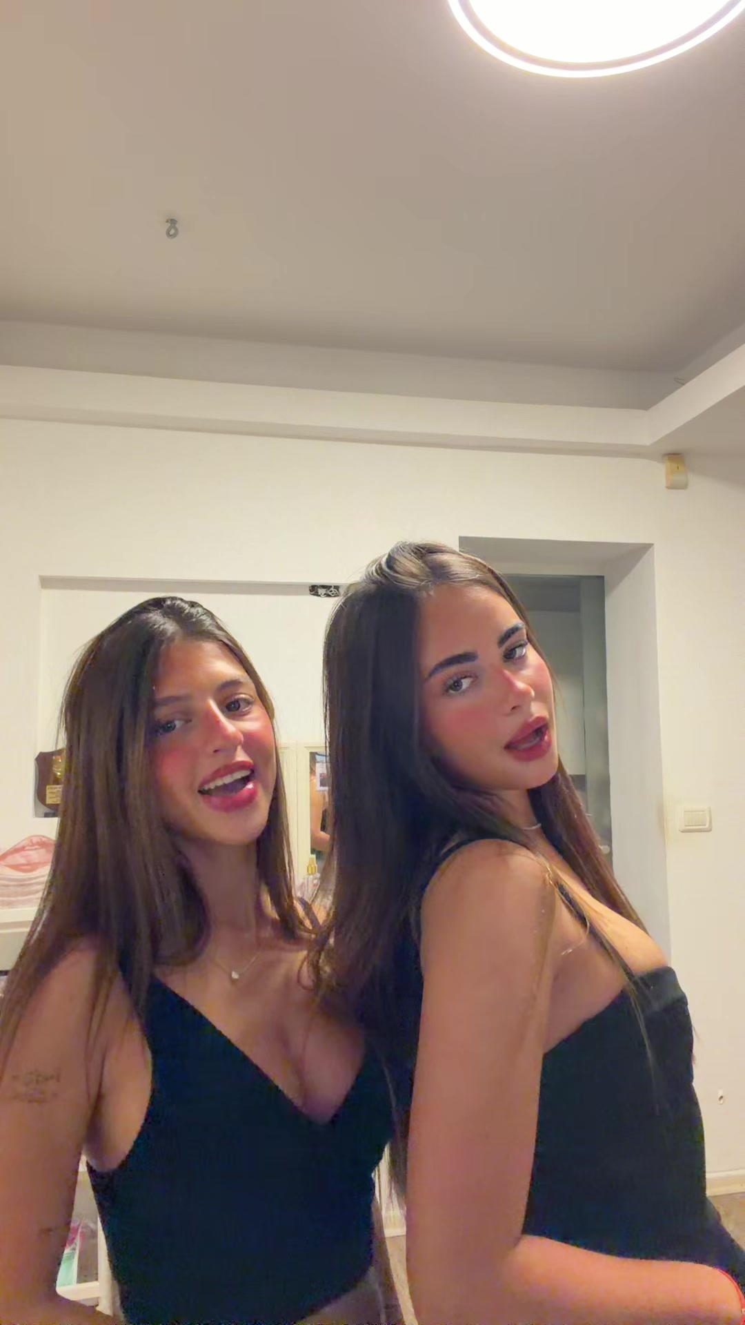 @Romi nisman🍓