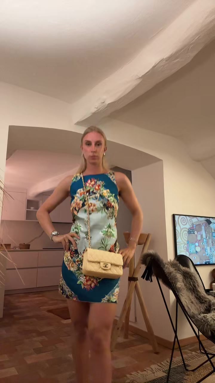 @Blondie