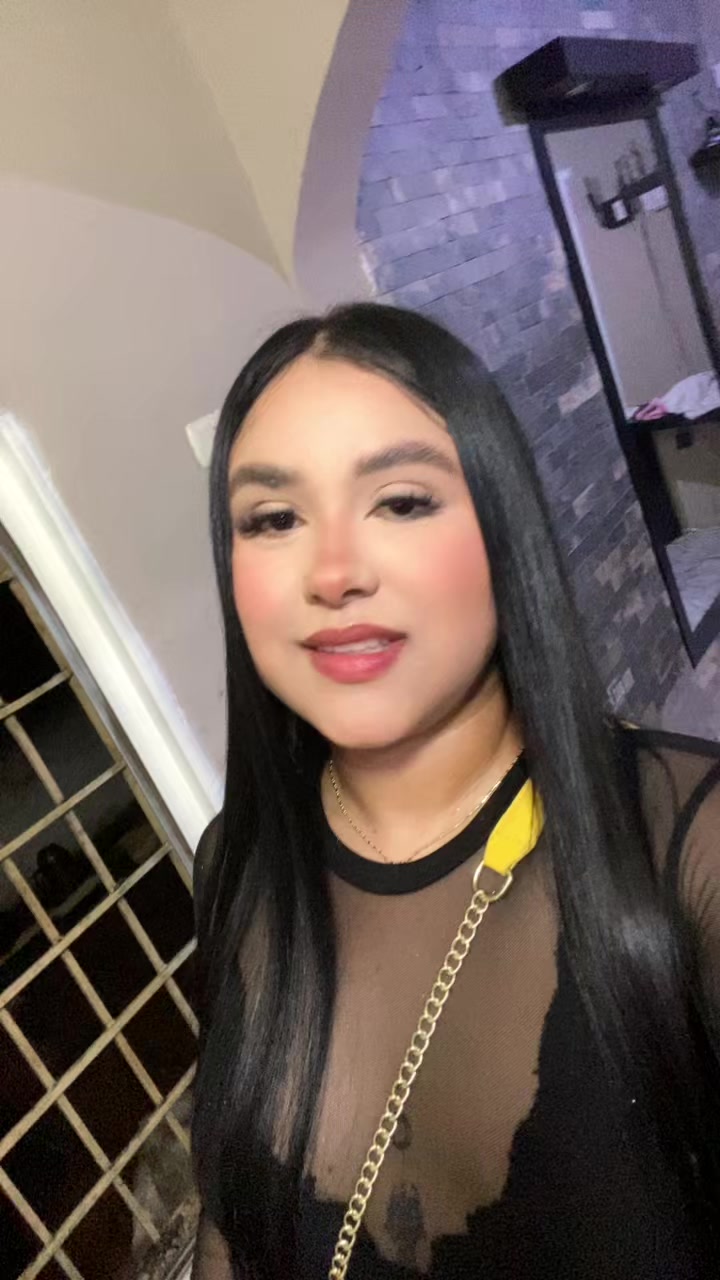 @DANIELA TORRES🌼