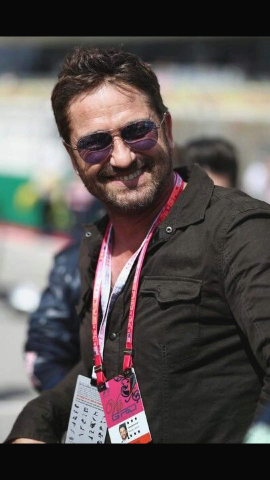 @Gerard Butler for real