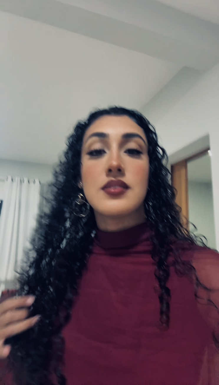 @isabella