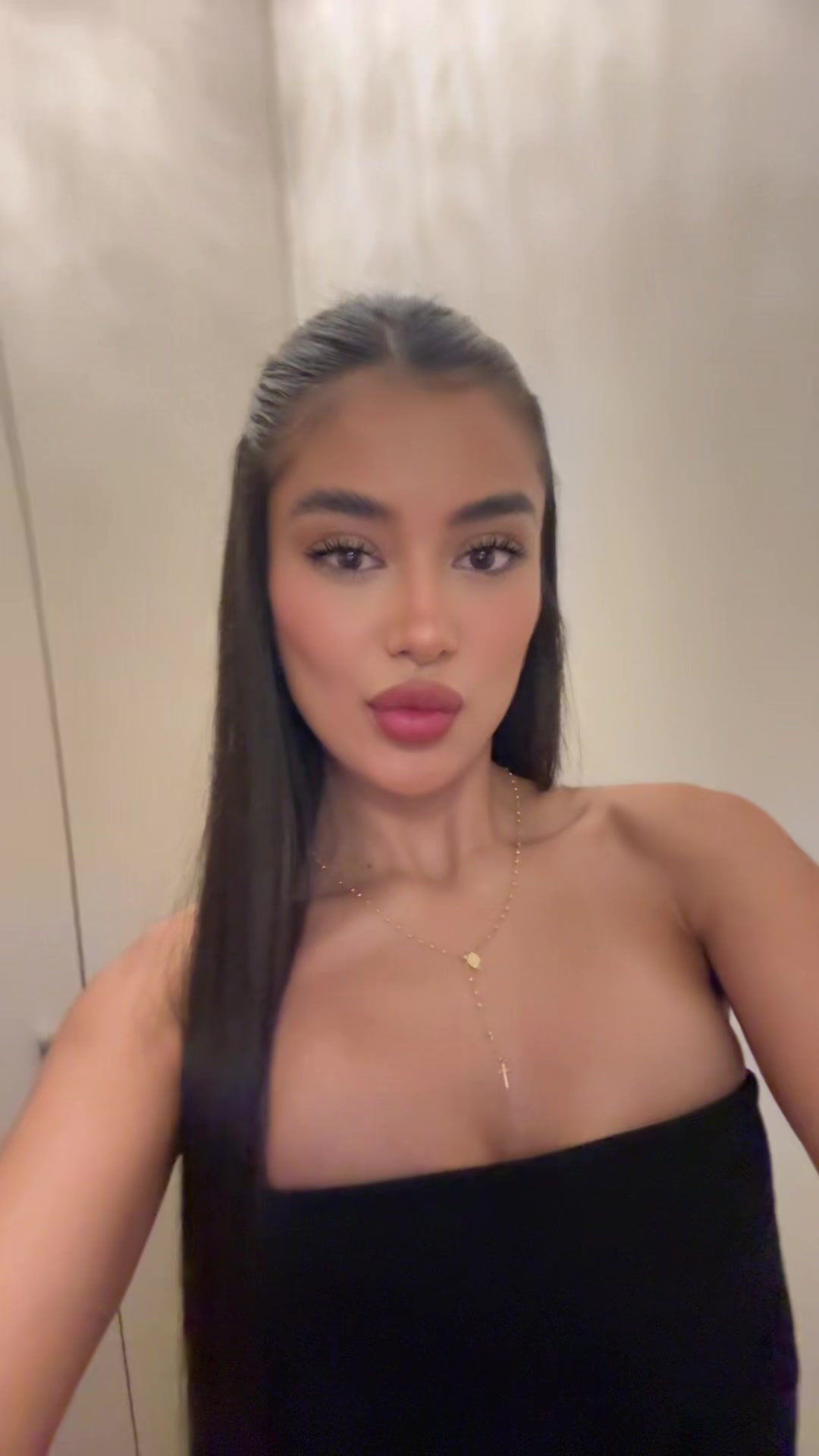 @Robyyn