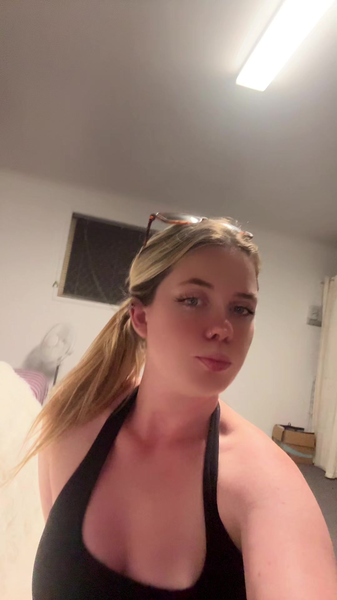 @Em𑣲