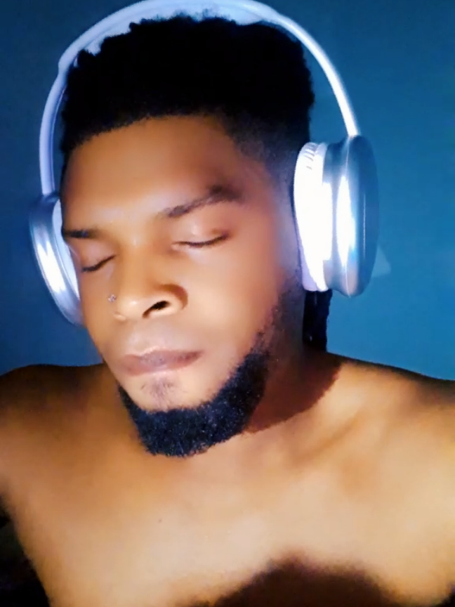 @SMILEBOY🧿🧘♂️💡⚓️