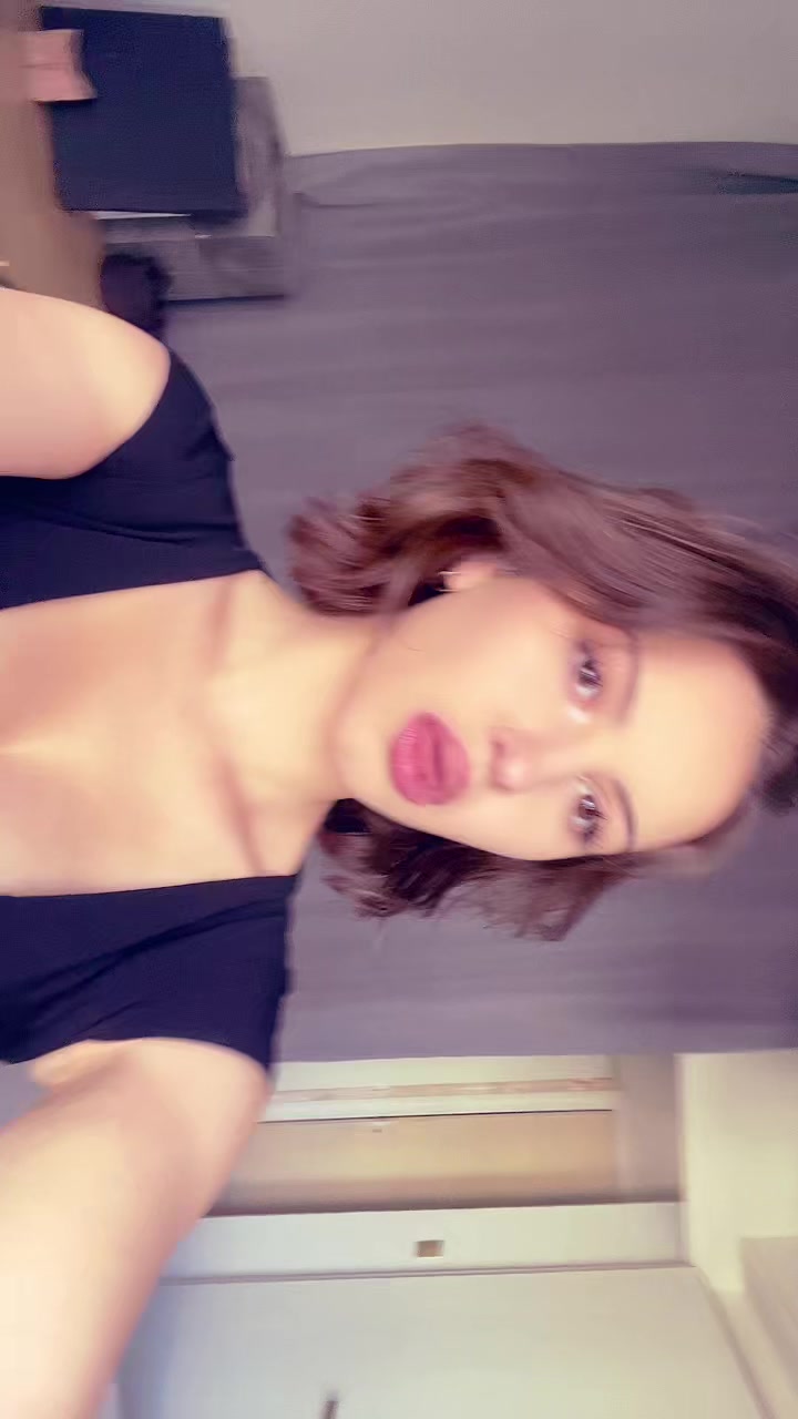 @jeannefrn