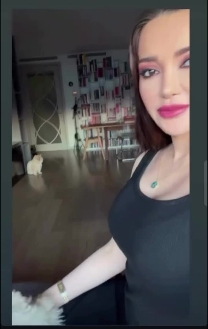 @KM