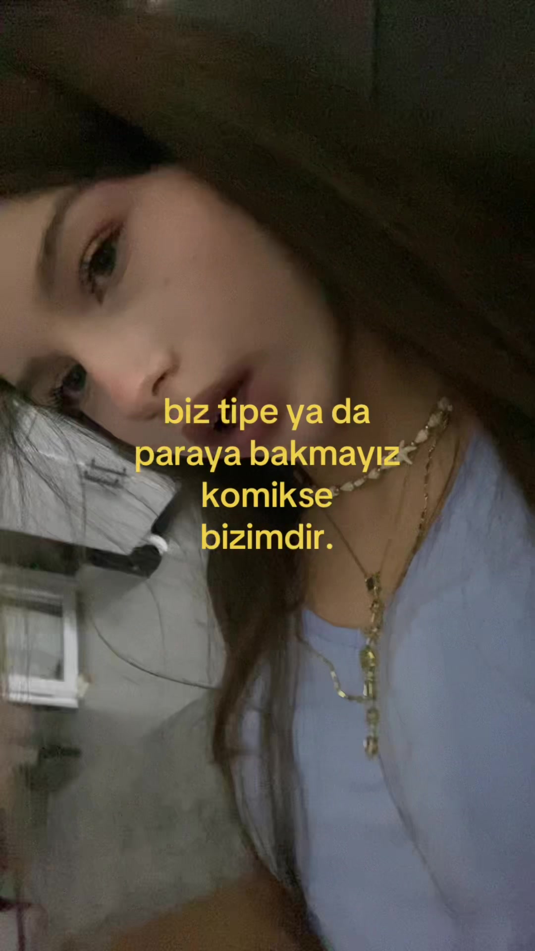 @lola