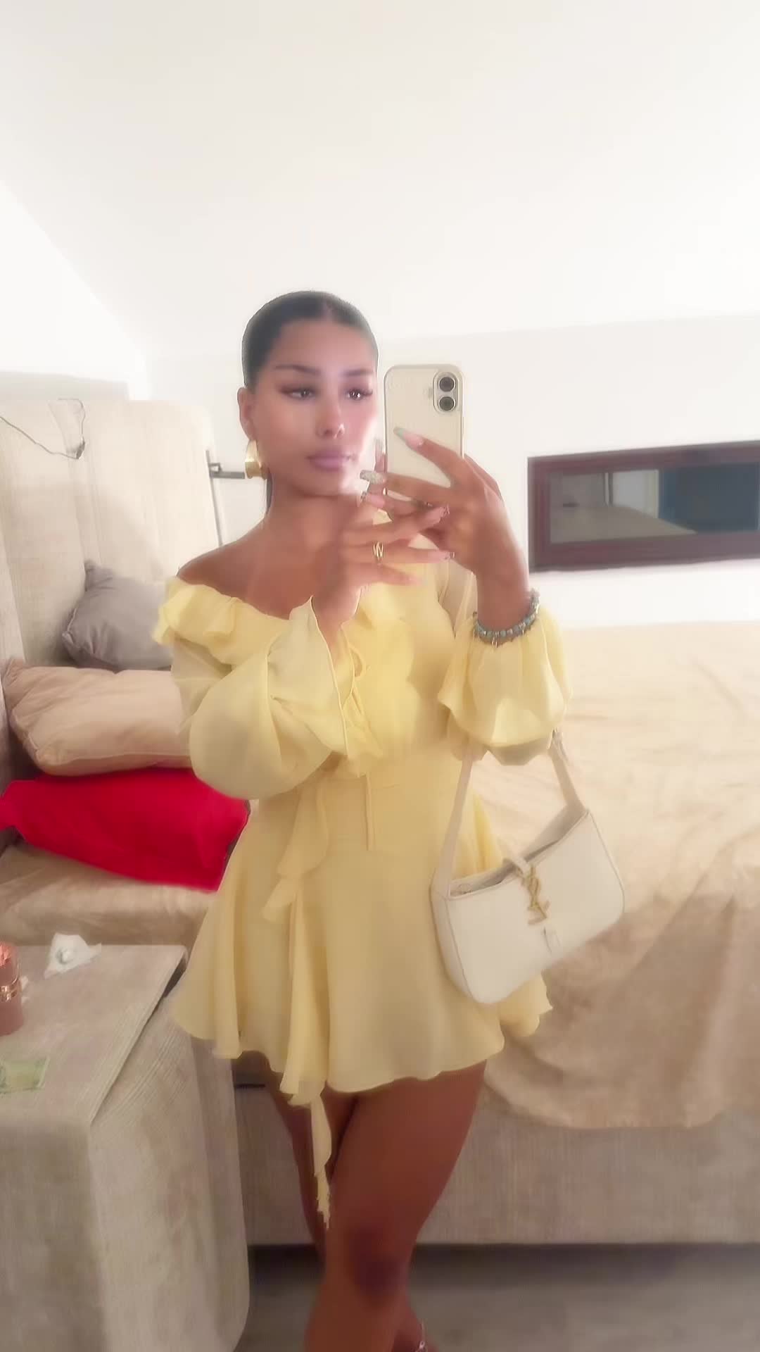 @anamaria
