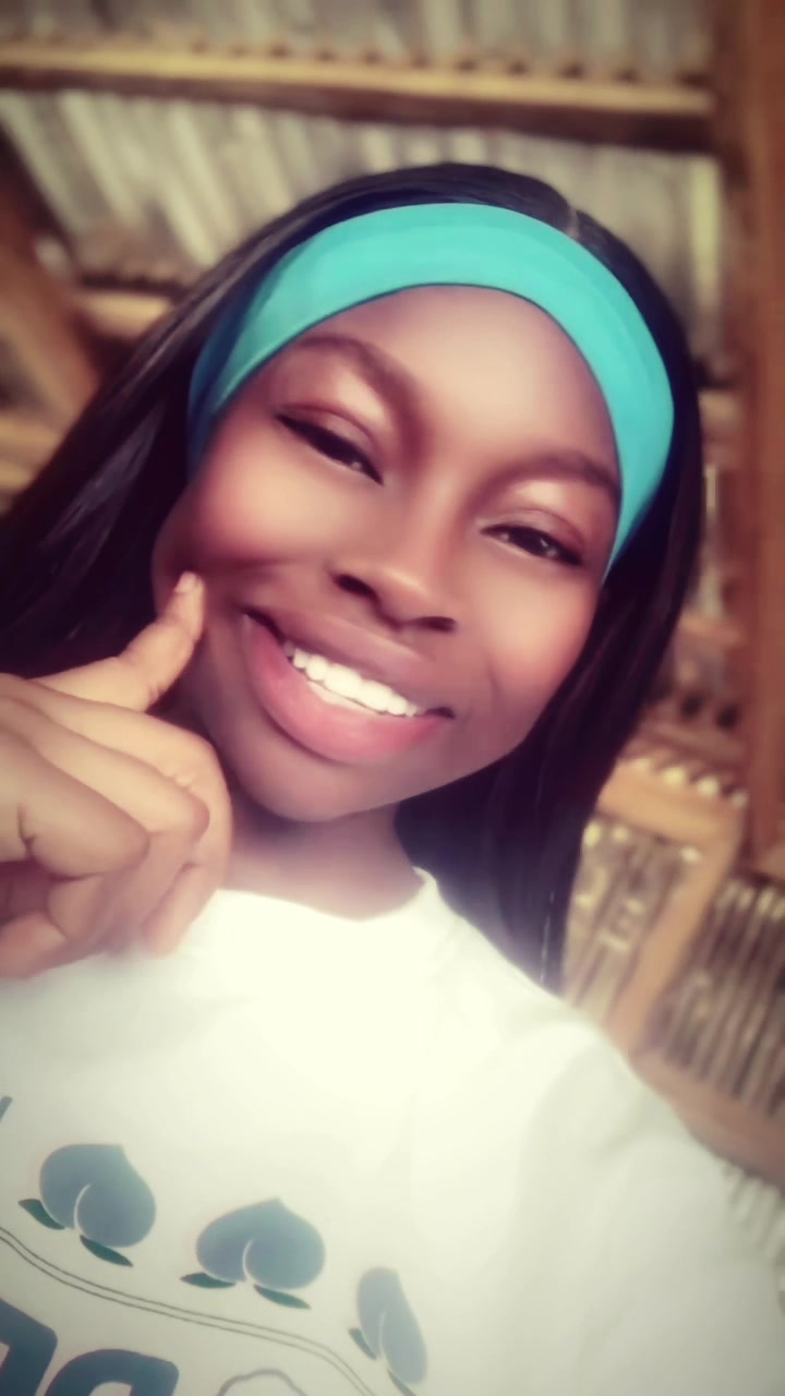 @say hey to bella🌸🌷💗🍫