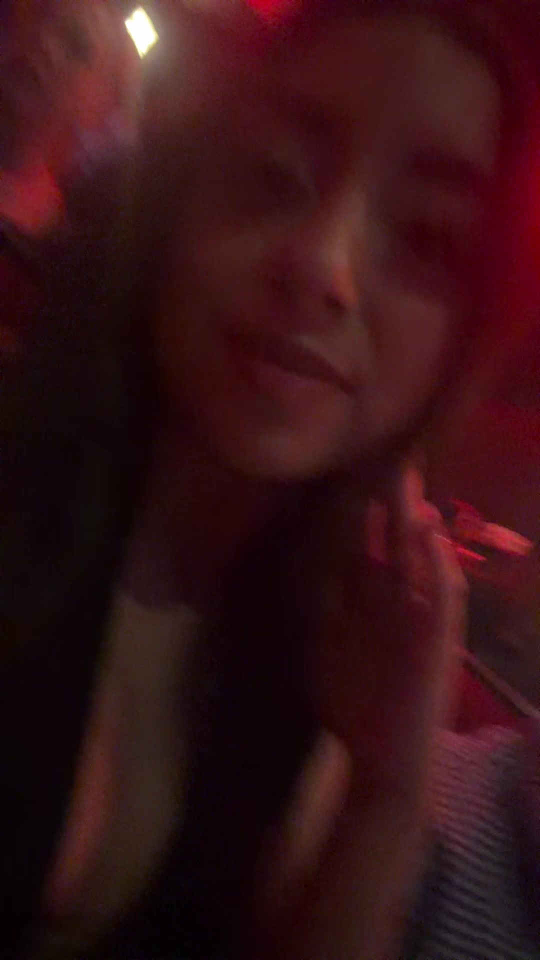 @Anahi