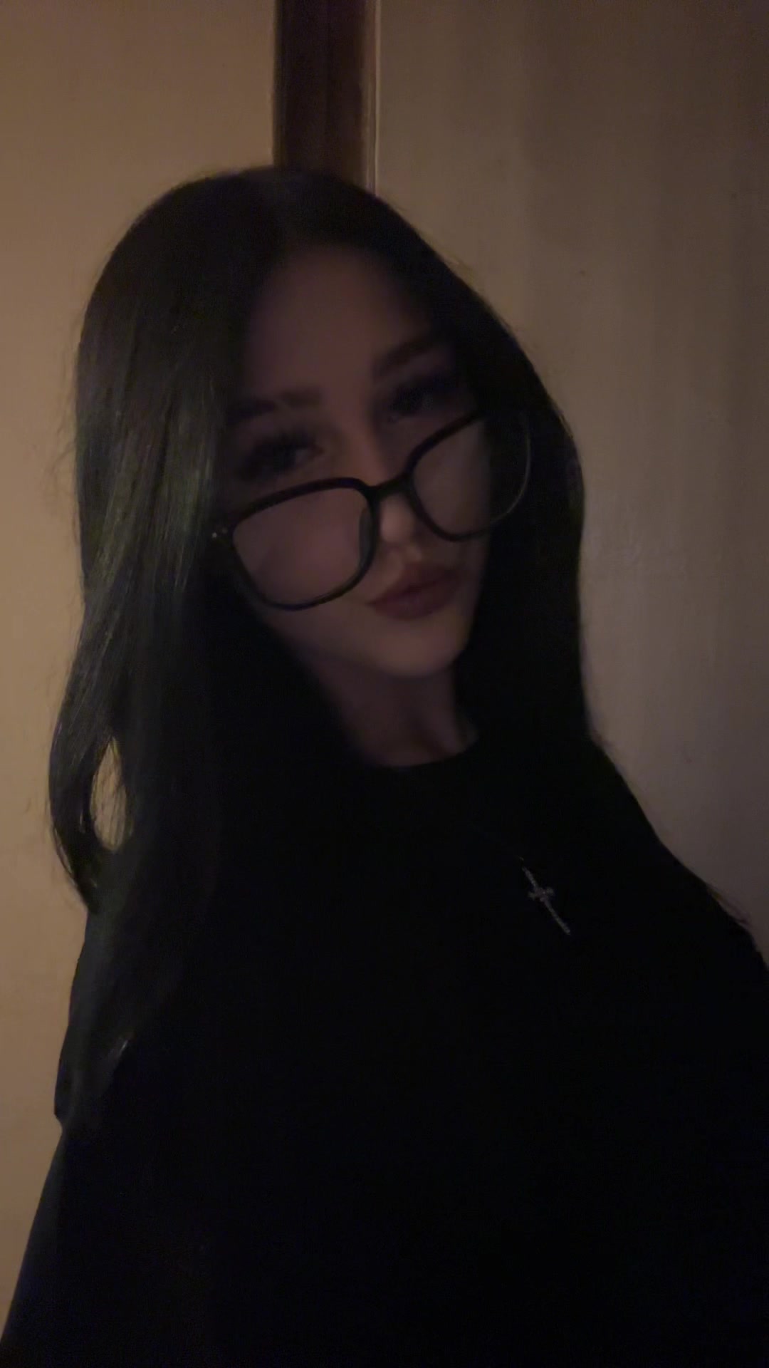 @. dark_rose.