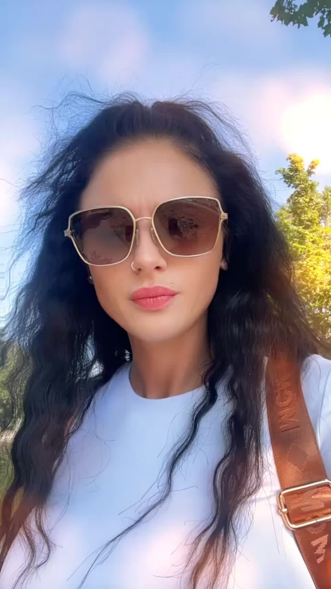 @ELLA 💜