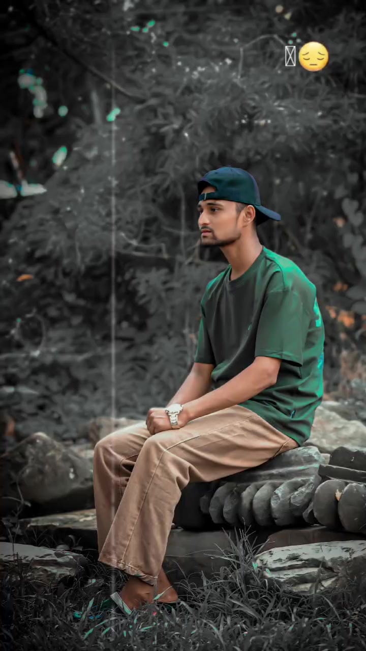 @Mukesh_PrajapaTi🤫🥀💯