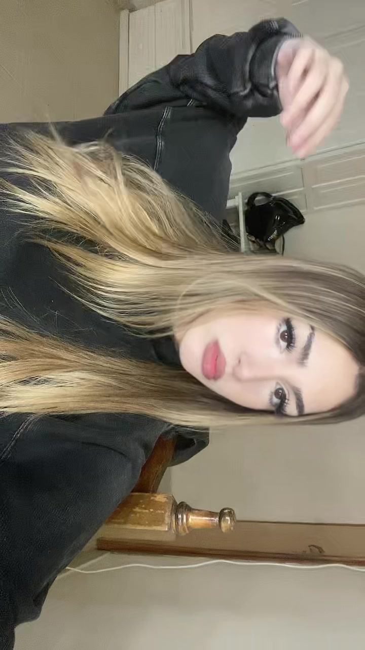 @Abril