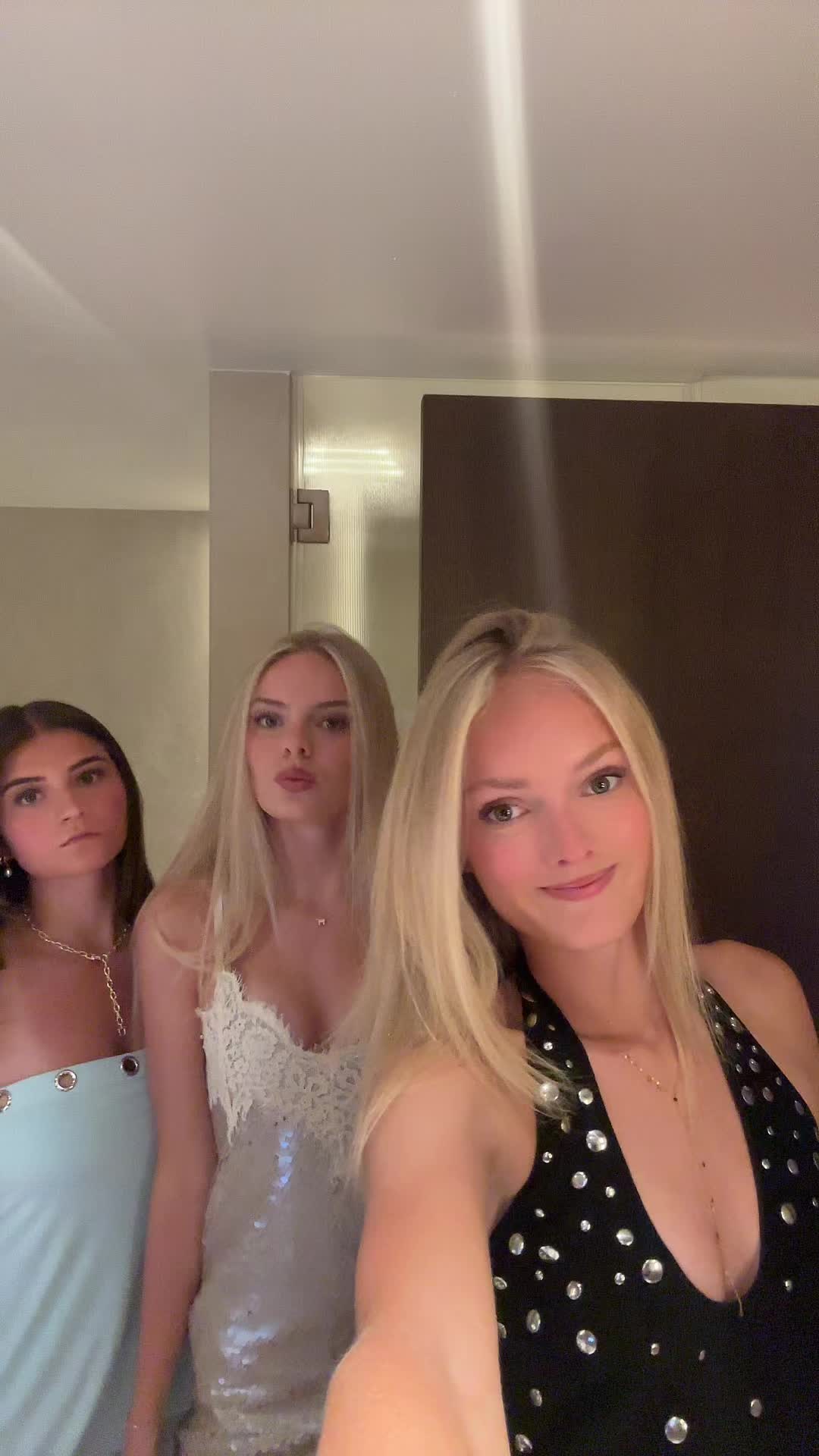 @elsandersonn