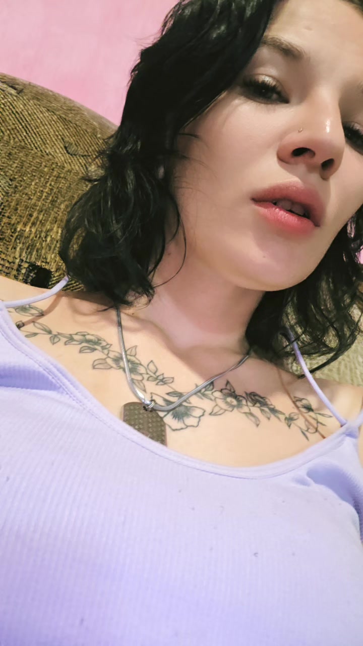 @Anya_Kotik