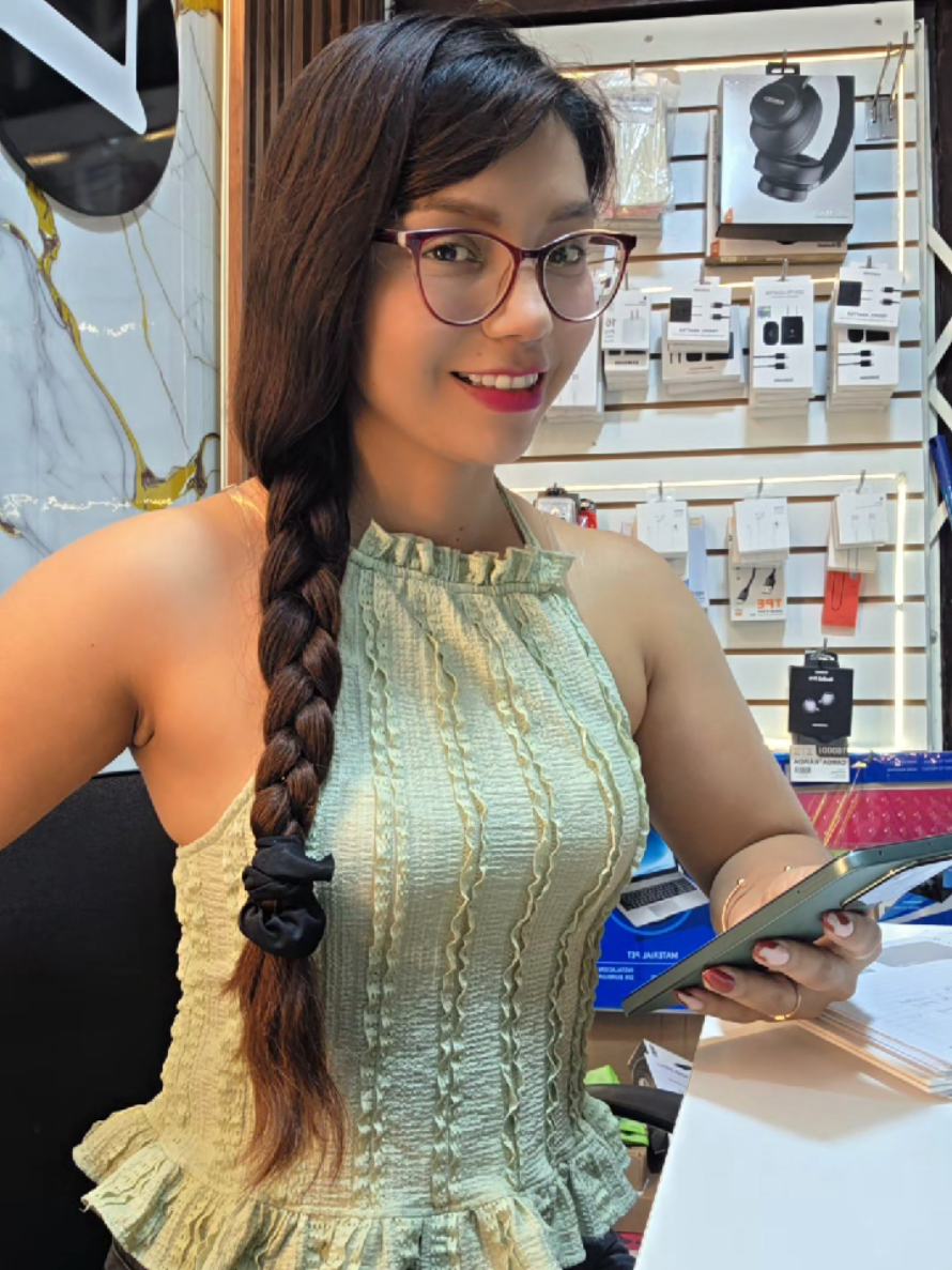 @Elena Montoya 💎