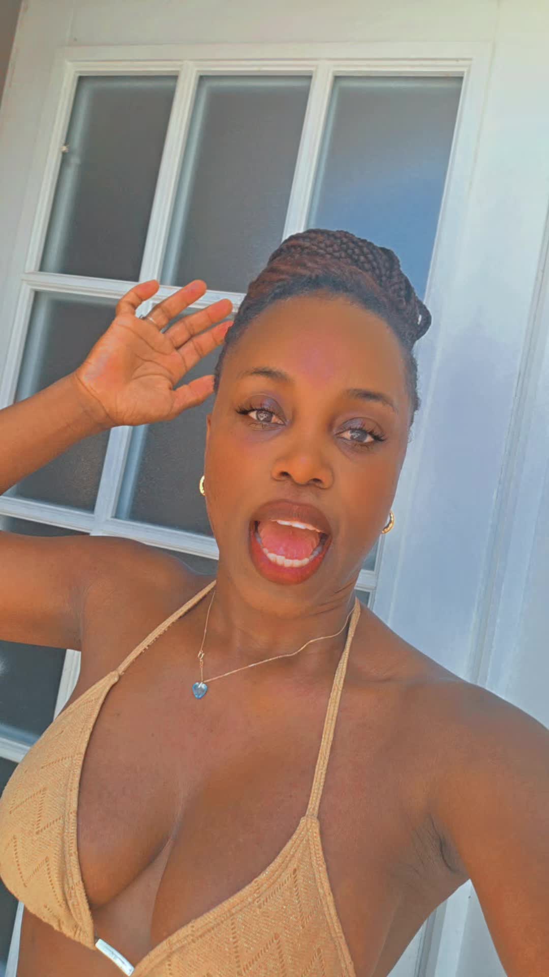 @SoleilleLUNE UGC