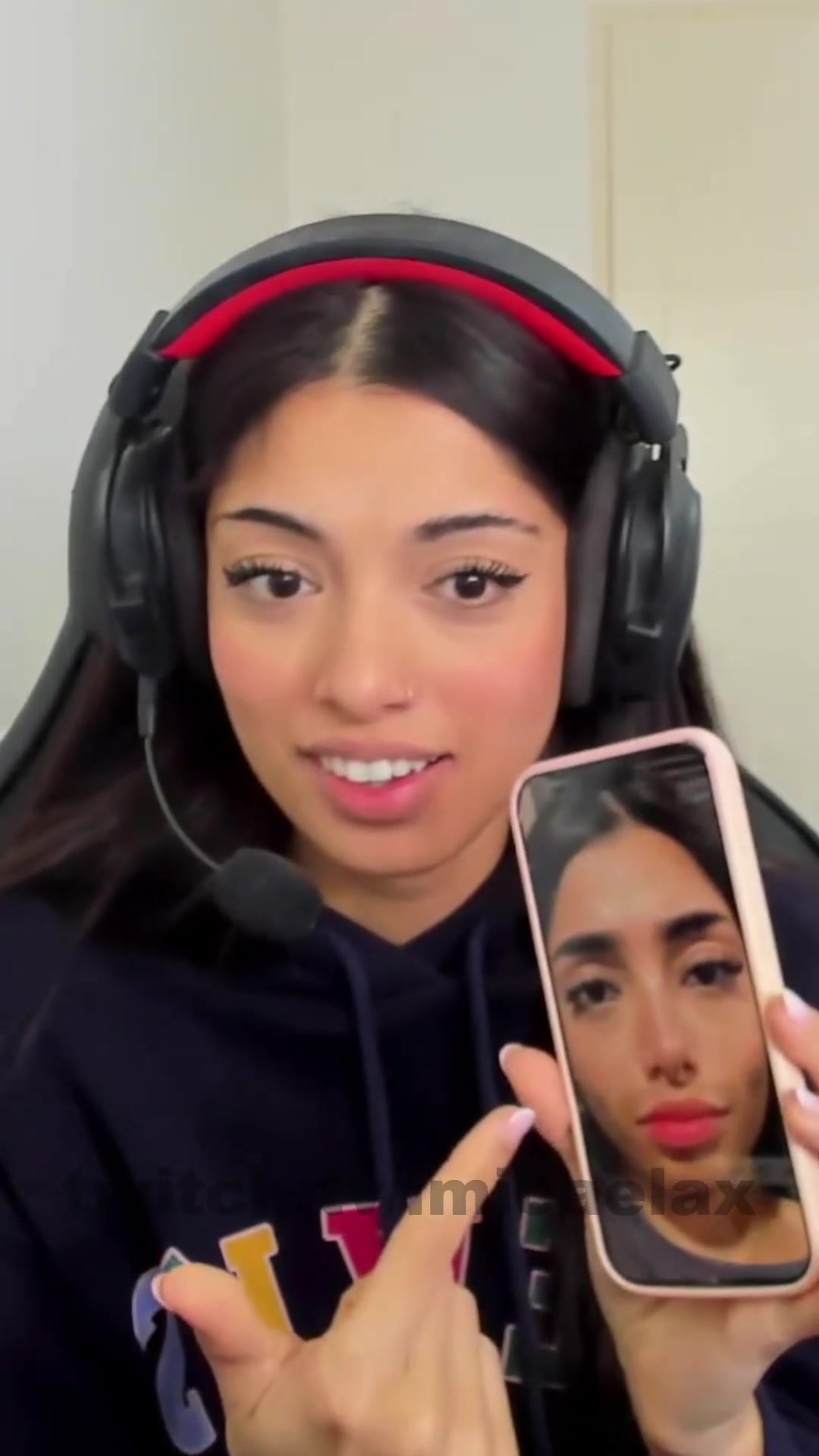 @Micaela