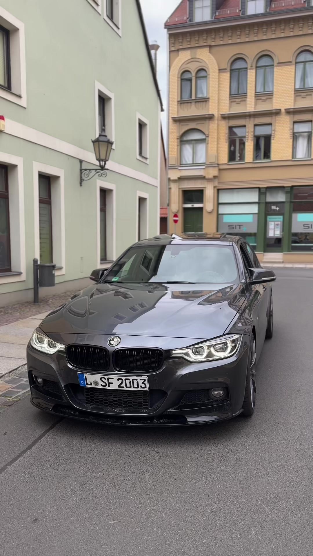 @fickata.f30