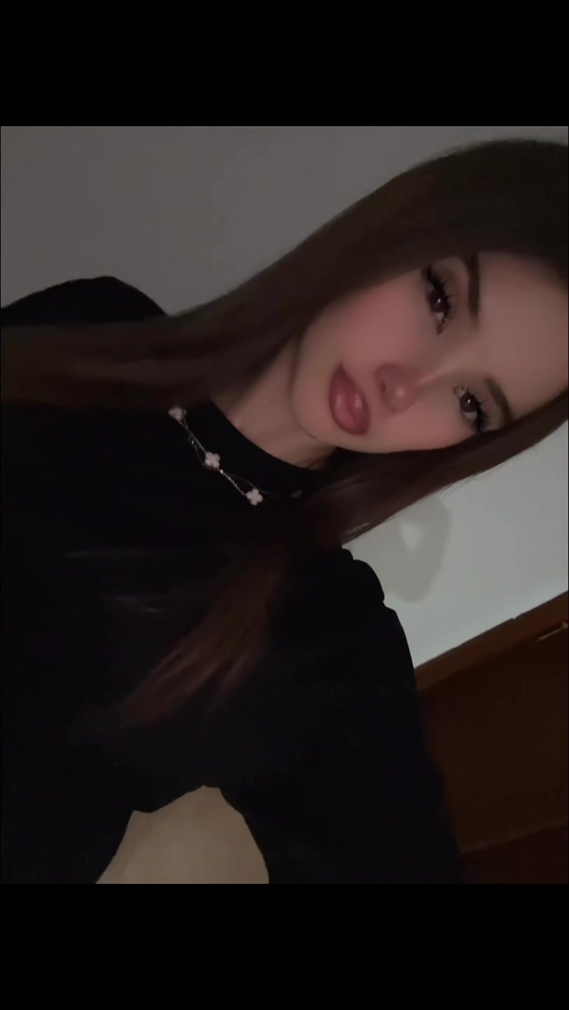 @urfavww.brunette