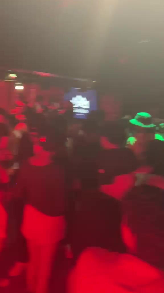@EL PAI$A