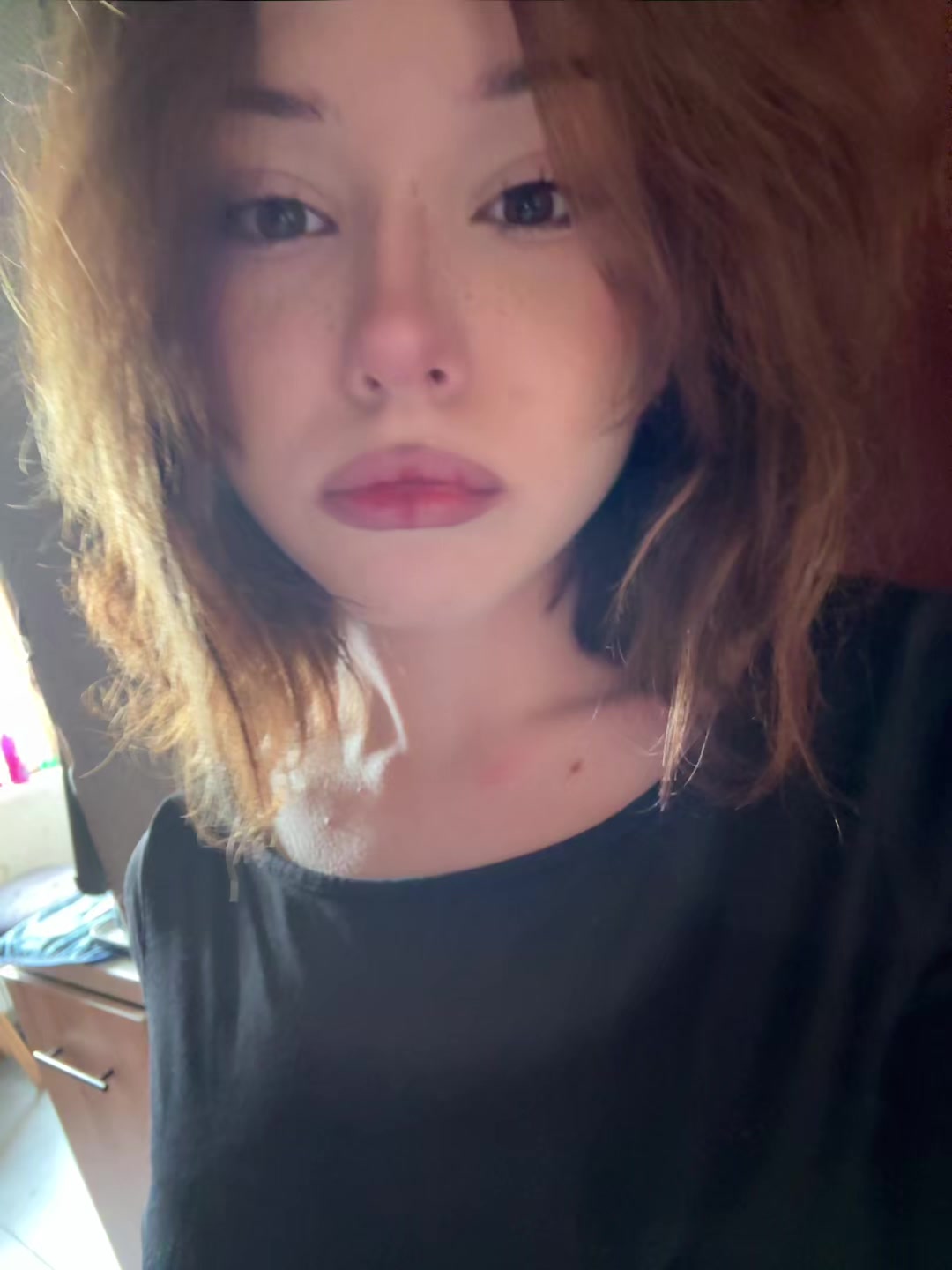 @👅