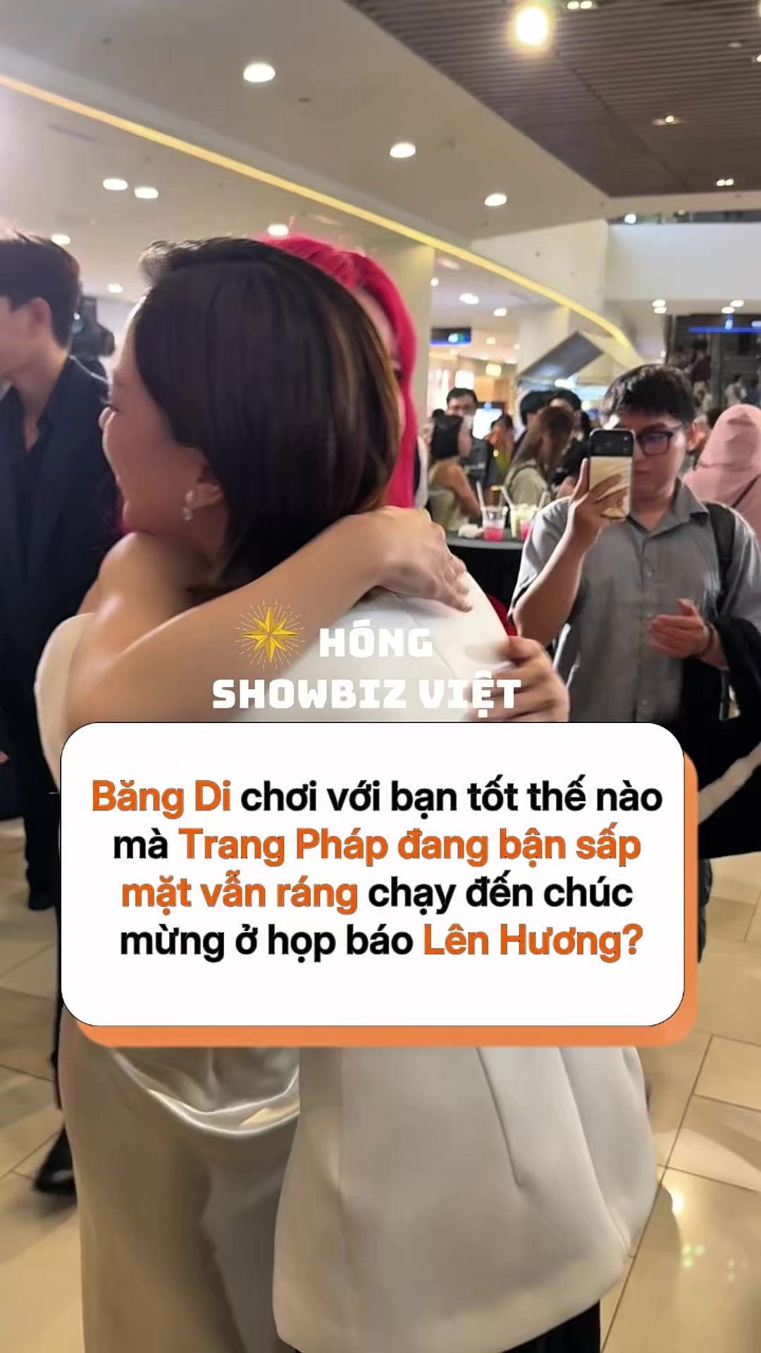 @H&oacute;ng Showbiz Việt