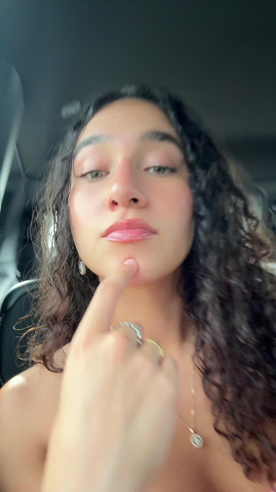 @lola_nahid