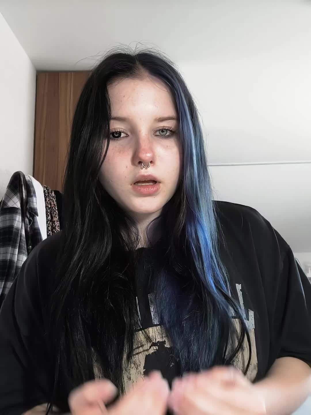 @Angelixx👽