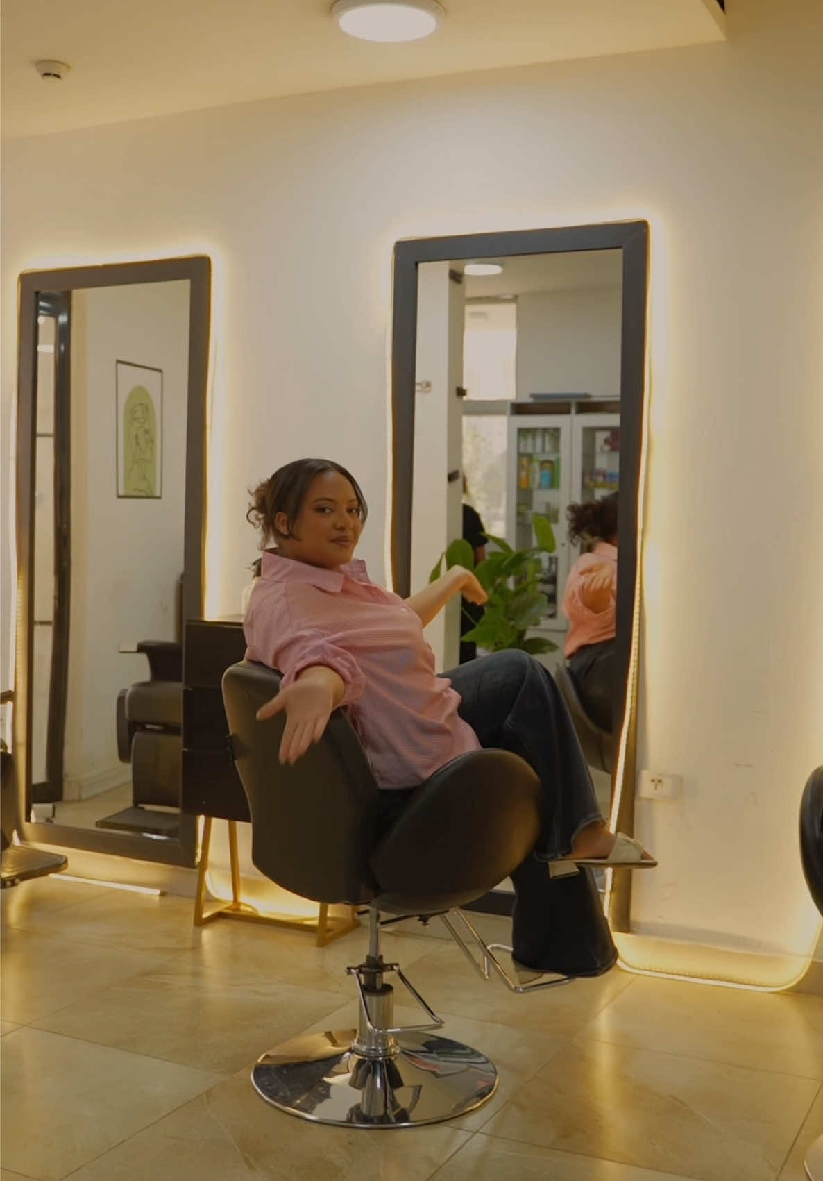 @Lola Makeup studio