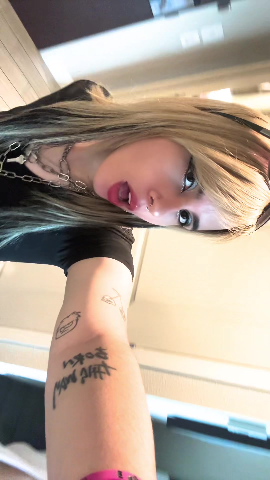 @binx ✩ ★ ☆ 🦭