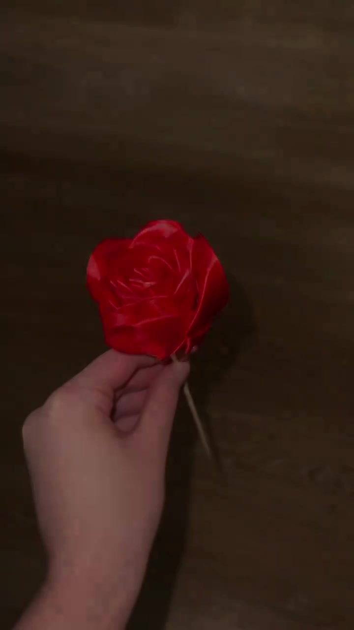 @Rew ribbon flower 💐